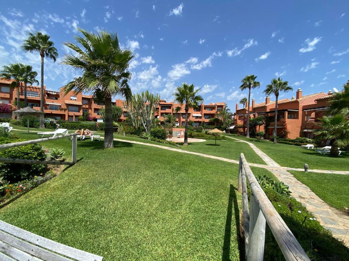 Casa De Dolores Estepona Exterior photo